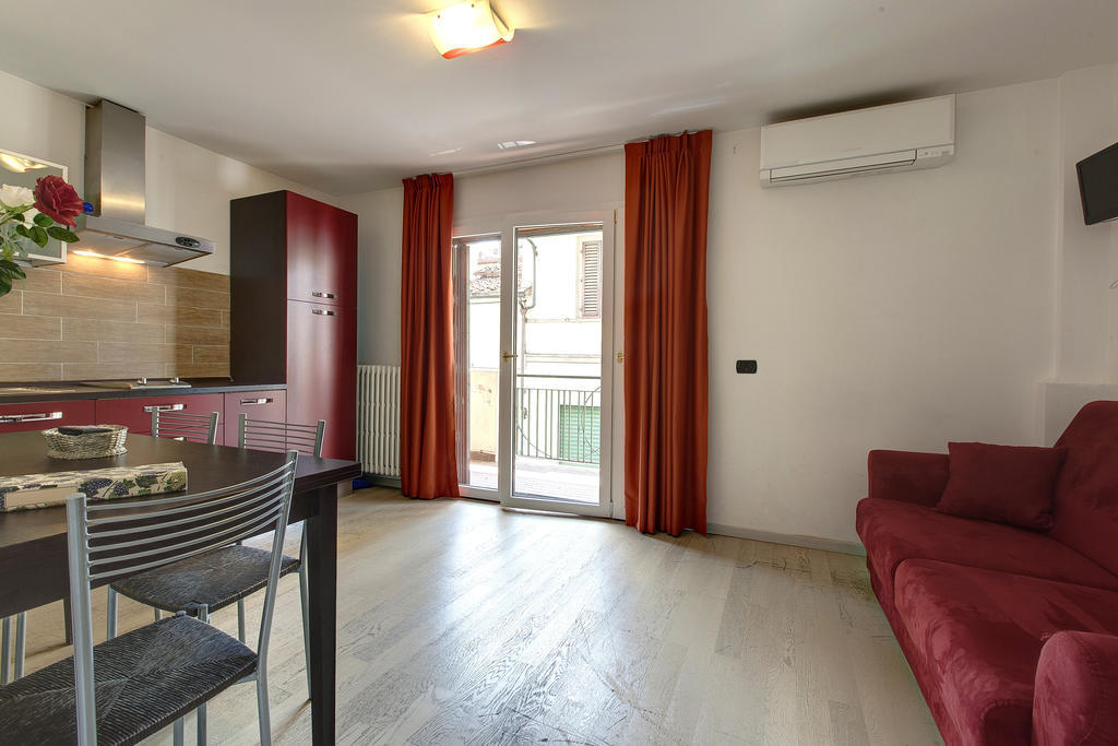 Casa Per Vacanze Liberta Florenz Exterior foto